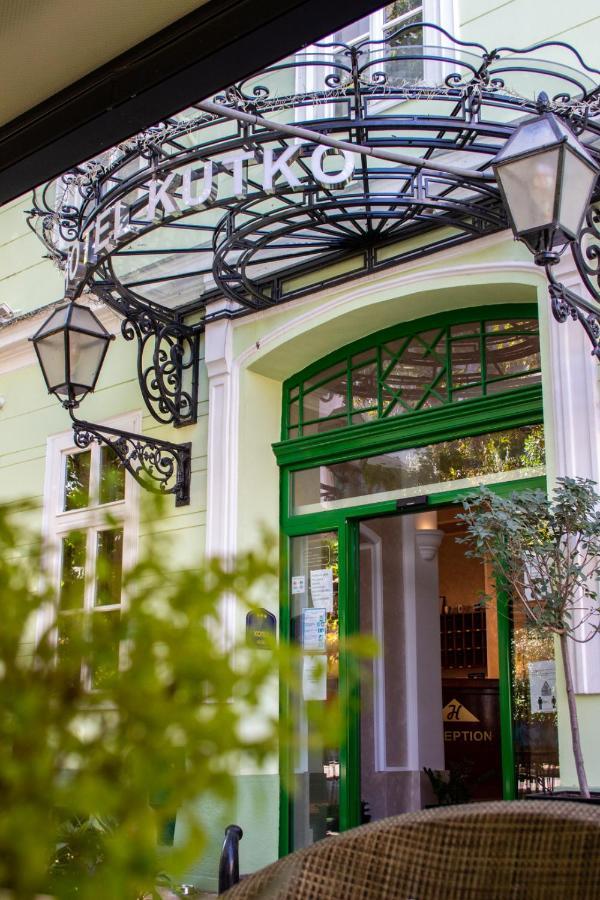 Hotel Kutko Панчево Экстерьер фото